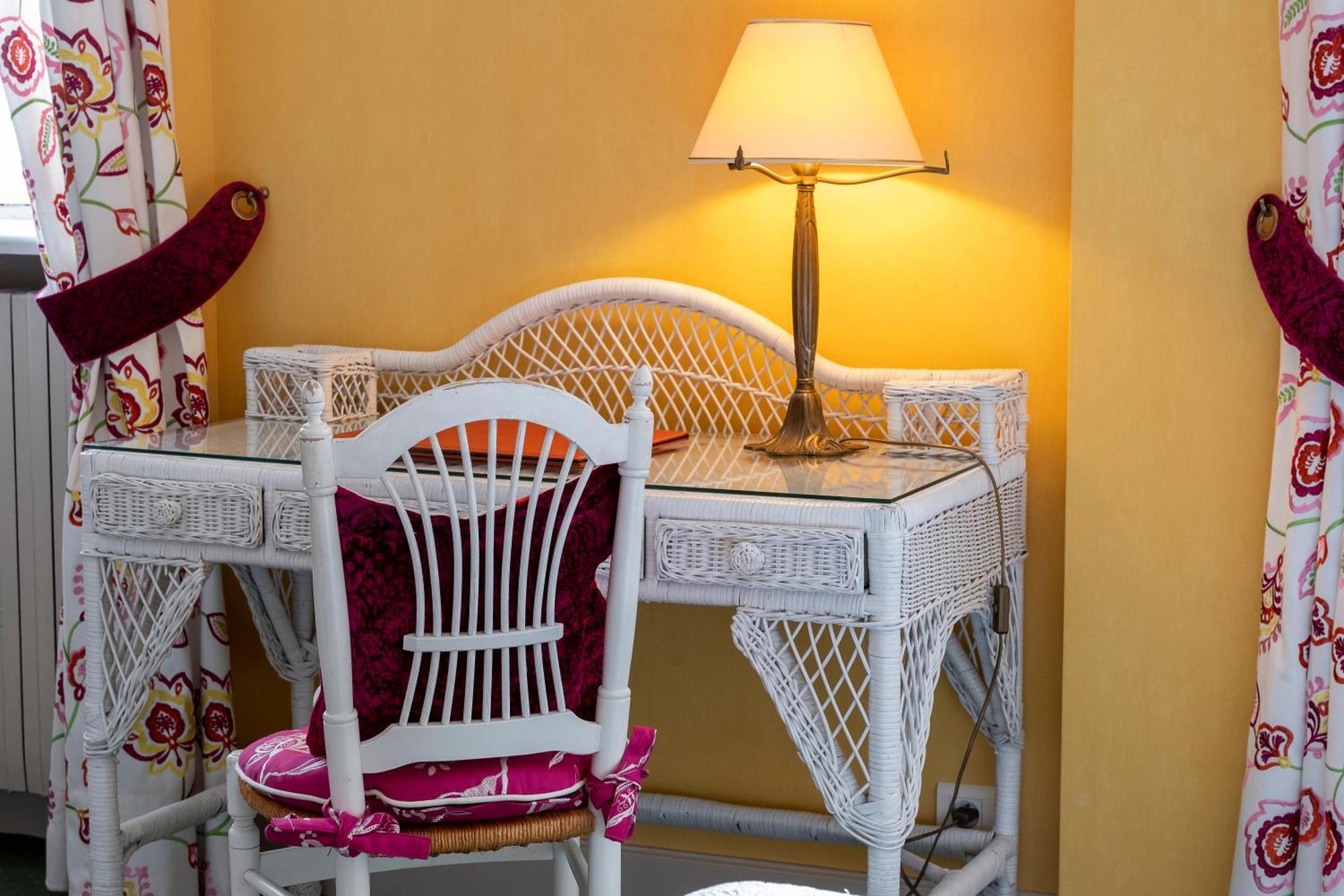 Hotel Beau Rivage Кондриё Экстерьер фото